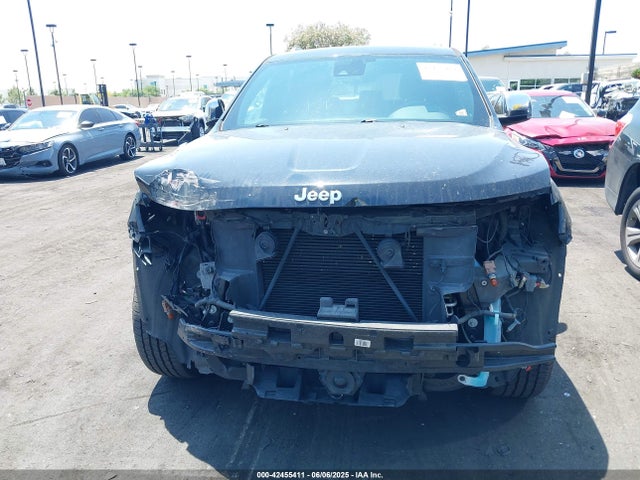 1C4RJFBG3KC758983 Jeep Grand Cherokee