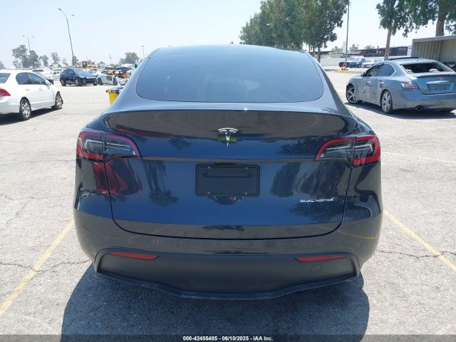 7SAYGDEE1SF283932 Tesla Model Y