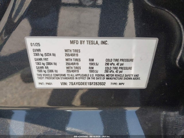2025 TESLA MODEL Y 7SAYGDEE1SF283932 Photo 8