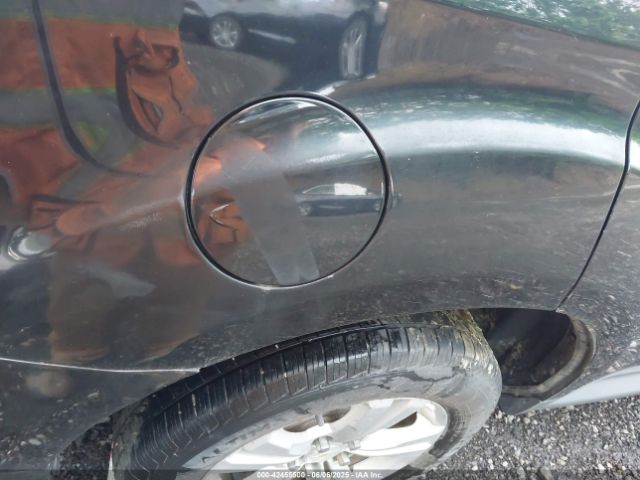 2GNFLEEK8E6213051 Chevrolet EQUINOX LS