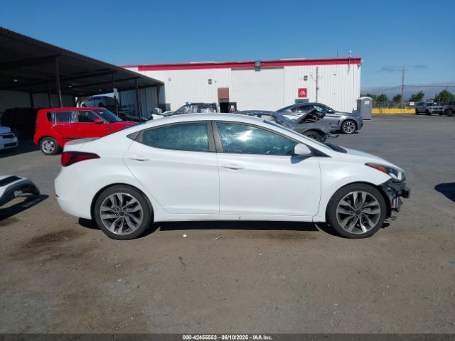 5NPDH4AE4FH652532 Hyundai ELANTRA SE
