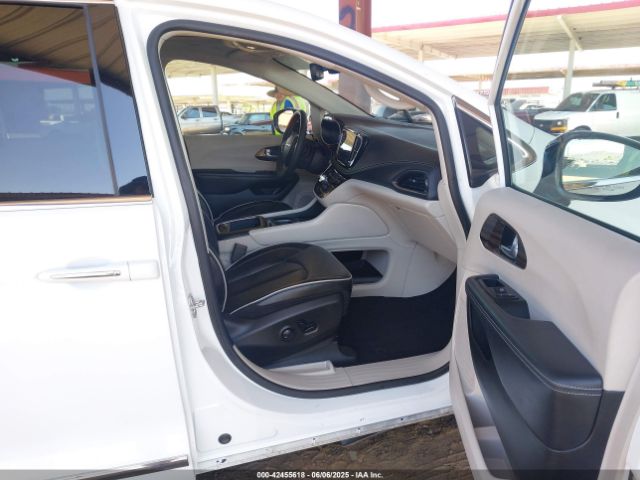 2023 CHRYSLER PACIFICA 2C4RC1GG6PR533414 Photo 4