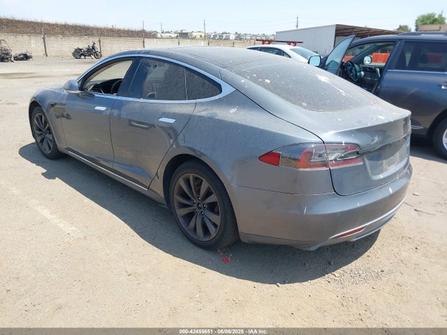 2013 TESLA MODEL S 5YJSA1CN7DFP27226 Photo 2