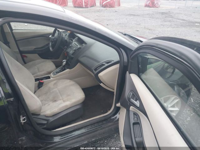 1FADP3F26FL262710 Ford FOCUS SE