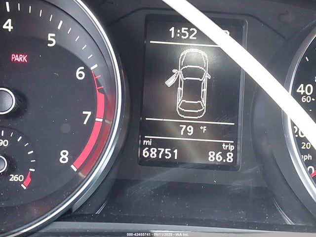 1VWJM7A36JC028733 Volkswagen 2018