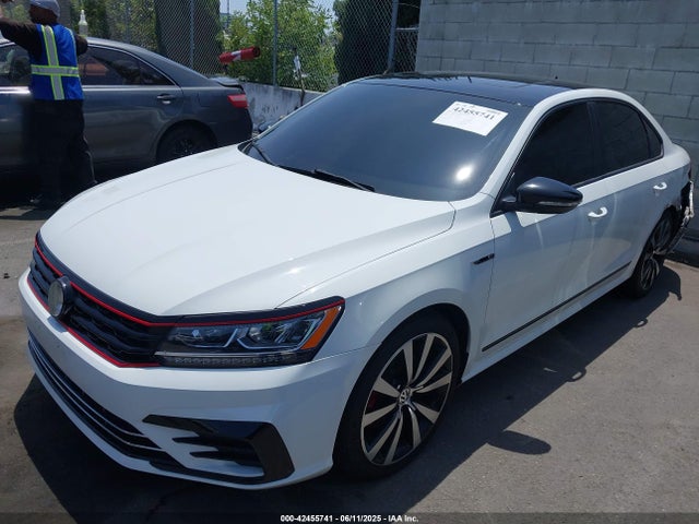 1VWJM7A36JC028733 Volkswagen 2018