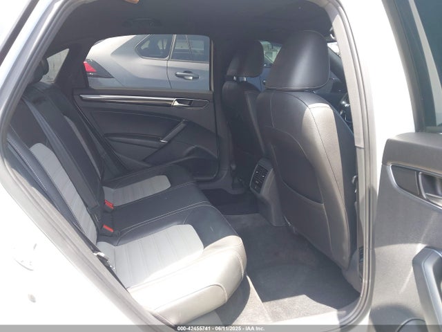 1VWJM7A36JC028733 Volkswagen 2018