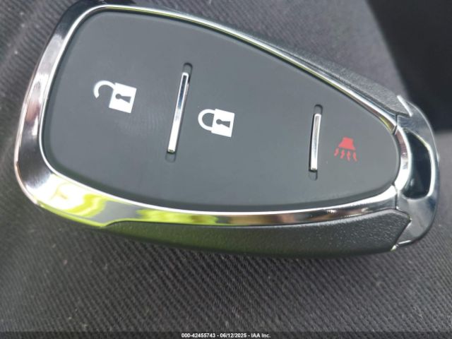 3GNAXJEV9JS591330 Chevrolet EQUINOX LT