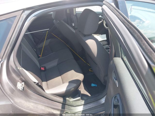 1FADP3K20EL188088 Ford FOCUS SE
