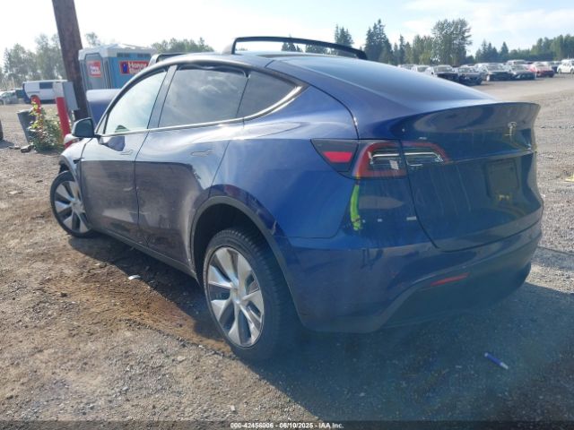 2023 TESLA MODEL Y 7SAYGDEE9PF917186 Photo 2