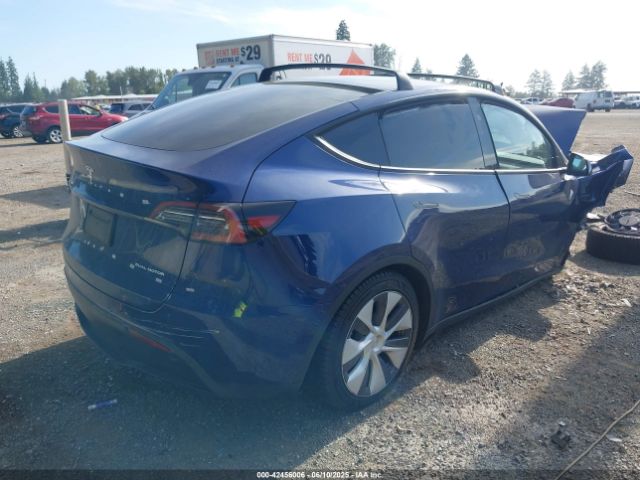 2023 TESLA MODEL Y 7SAYGDEE9PF917186 Photo 3