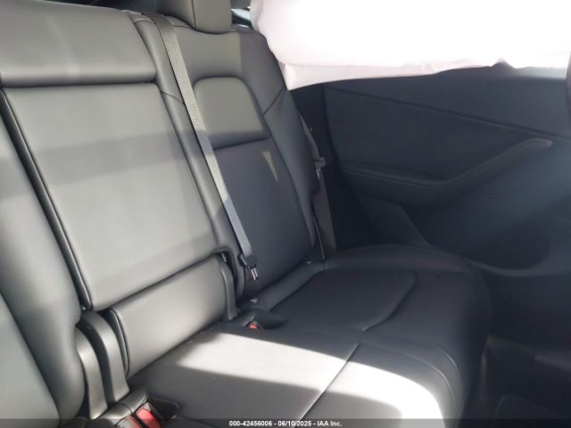 2023 TESLA MODEL Y 7SAYGDEE9PF917186 Photo 7