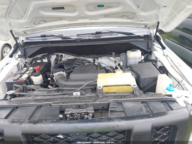 1N6BF0LY0KN810529 Nissan Nv Cargo Nv2500 Hd Sv V6