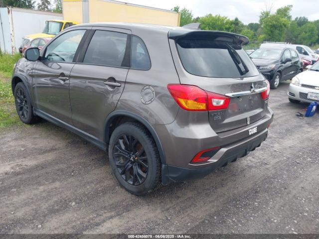 2018 MITSUBISHI OUTLANDER SPORT JA4AR3AU1JZ028393 Photo 2