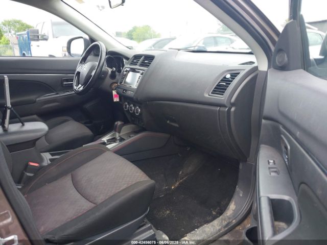 2018 MITSUBISHI OUTLANDER SPORT JA4AR3AU1JZ028393 Photo 4
