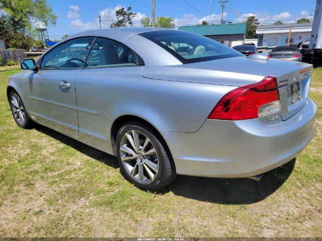 2013 VOLVO C70 YV1672MC0DJ138119 Photo 2