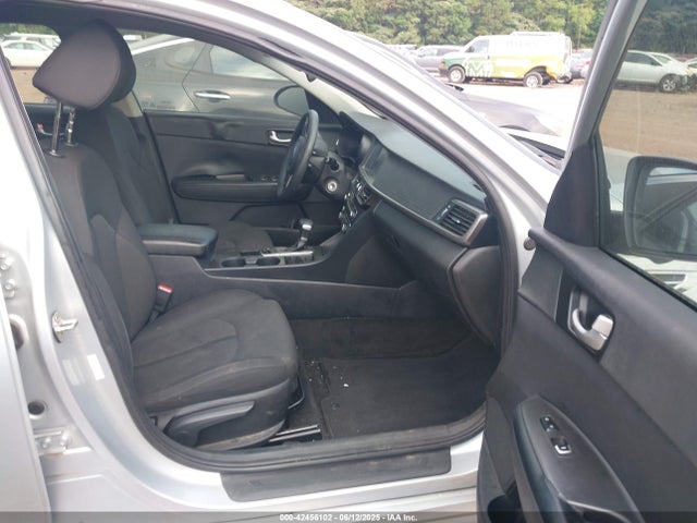 42456102 :رقم المزاد ، 5XXGT4L39JG264711 vin ، 2018 Kia Optima Lx مزاد بيع