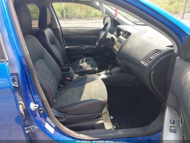 2018 MITSUBISHI OUTLANDER SPORT JA4AR3AW5JZ008911 Photo 4