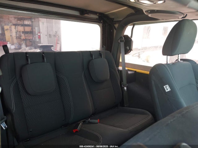 1C4GJXAN2MW660090 Jeep Wrangler