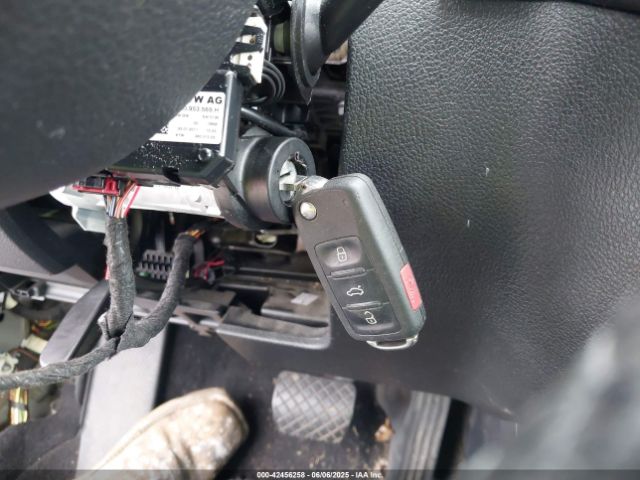 2011 VOLKSWAGEN TIGUAN WVGBV7AX9BW540019 Photo 10
