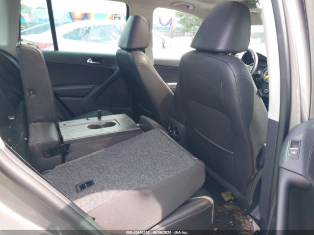 2011 VOLKSWAGEN TIGUAN WVGBV7AX9BW540019 Photo 7