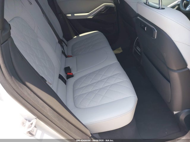 5UX43EX00T9026186 BMW X6 M60i