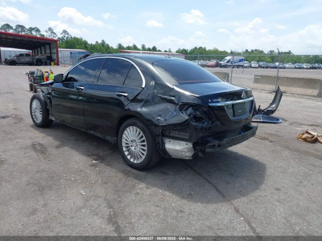 2017 MERCEDES-BENZ C 300 55SWF4JB2HU188726 Photo 2