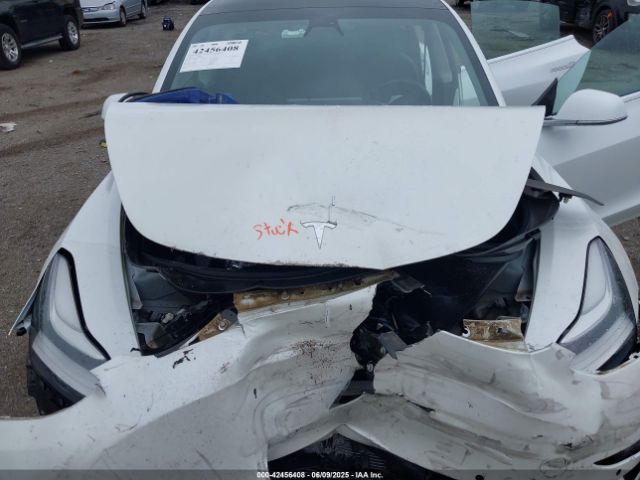 5YJ3E1EA3LF659136 Tesla 2020