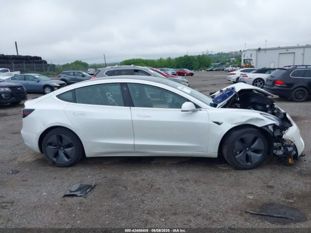 5YJ3E1EA3LF659136 Tesla 2020