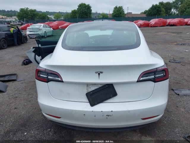 5YJ3E1EA3LF659136 Tesla 2020