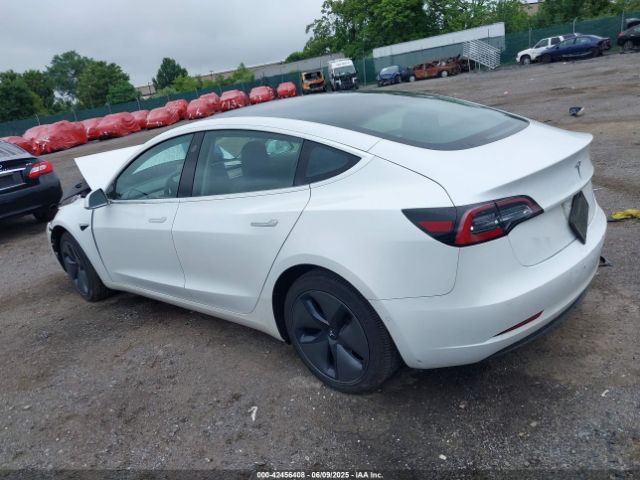 5YJ3E1EA3LF659136 Tesla 2020