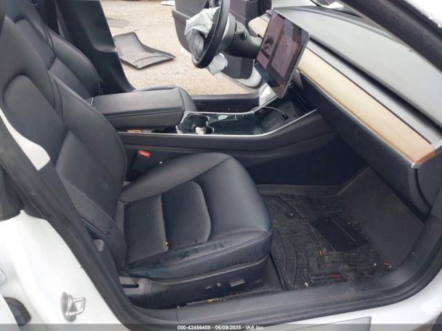 5YJ3E1EA3LF659136 Tesla 2020