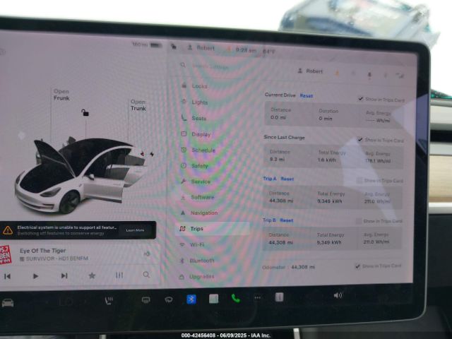 5YJ3E1EA3LF659136 Tesla 2020