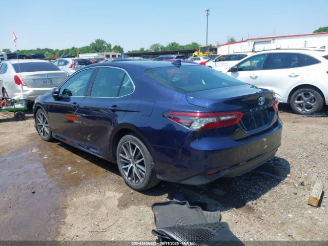 2021 TOYOTA CAMRY 4T1F11AK7MU443771 Photo 2