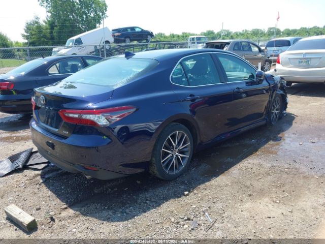 2021 TOYOTA CAMRY 4T1F11AK7MU443771 Photo 3