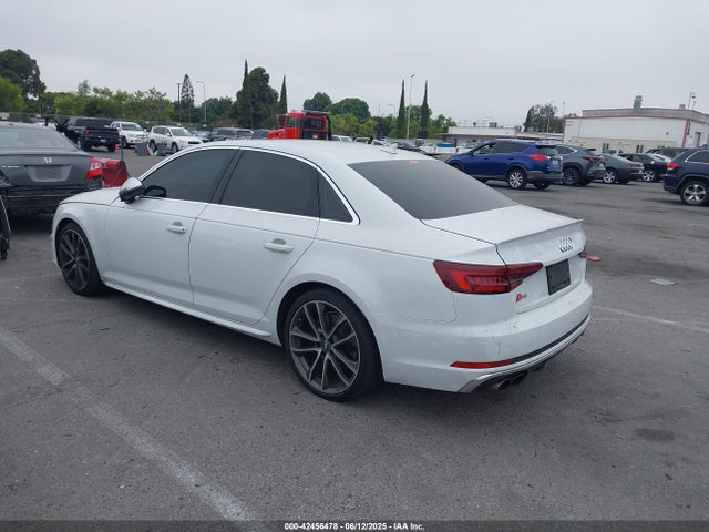 2019 AUDI S4 WAUA4AF45KA106429 Photo 2