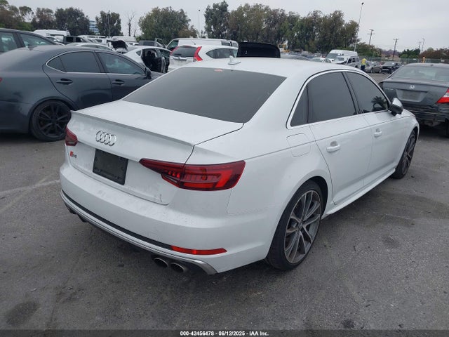 2019 AUDI S4 WAUA4AF45KA106429 Photo 3
