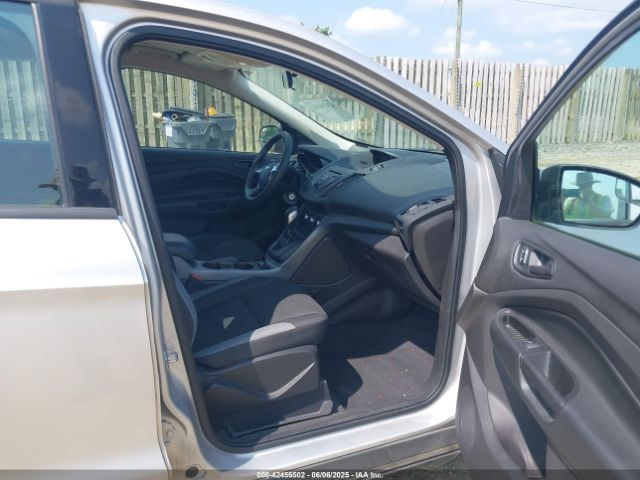 1FMCU0F77FUA13699 Ford ESCAPE S
