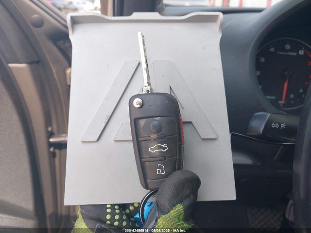 2016 AUDI A3 WAUA7GFF0G1065436 Photo 10