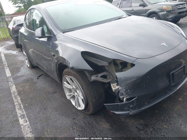 2023 TESLA MODEL Y 7SAYGDEE1PF879016 Photo 5