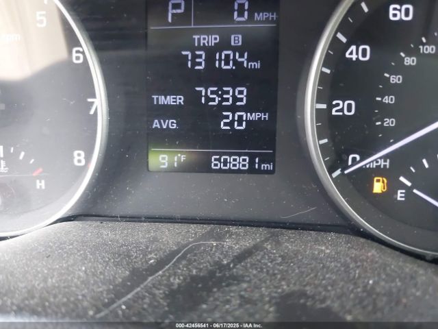 5NPD74LF5HH143271 Hyundai Elantra