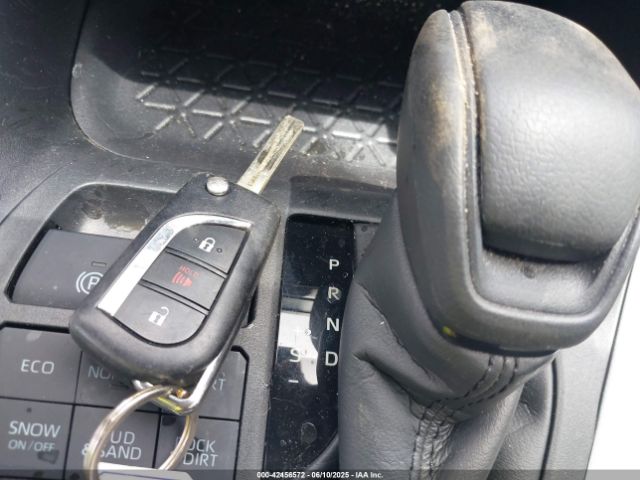 2021 TOYOTA RAV4 2T3G1RFV7MW140437 Photo 10