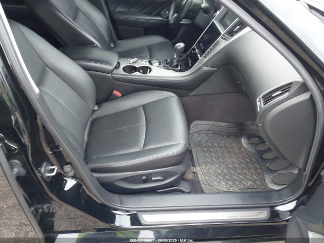 JN1EV7ARXHM835950 Infiniti Q50
