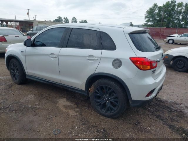 2018 MITSUBISHI OUTLANDER SPORT JA4AP3AU8JZ024184 Photo 2
