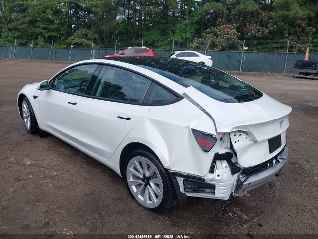 2021 TESLA MODEL 3 5YJ3E1EA4MF043432 Photo 2