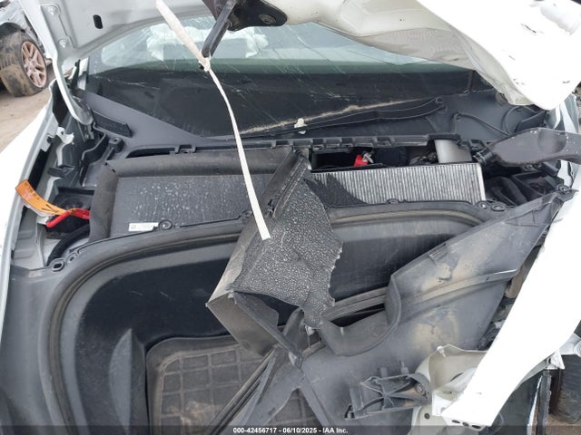 2024 TESLA MODEL Y 7SAYGDEE7RA274787 Photo 9