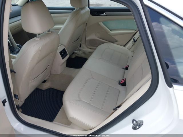 1VWBN7A34EC073726 Volkswagen Passat 2.0l Tdi Se