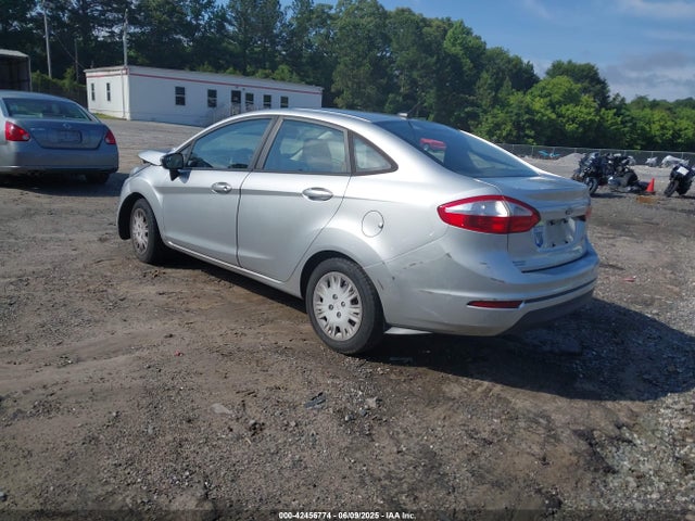 Ford 2015 2015 3FADP4AJ7FM126167 Image 3