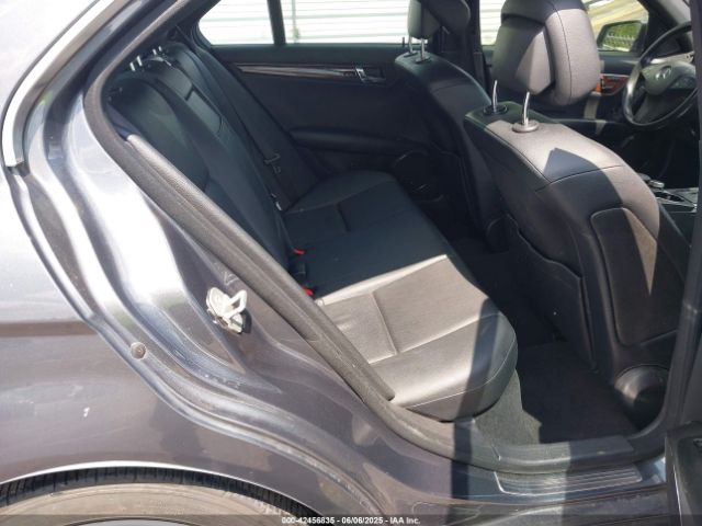 2011 MERCEDES-BENZ C 300 WDDGF8BB0BR143898 Photo 7