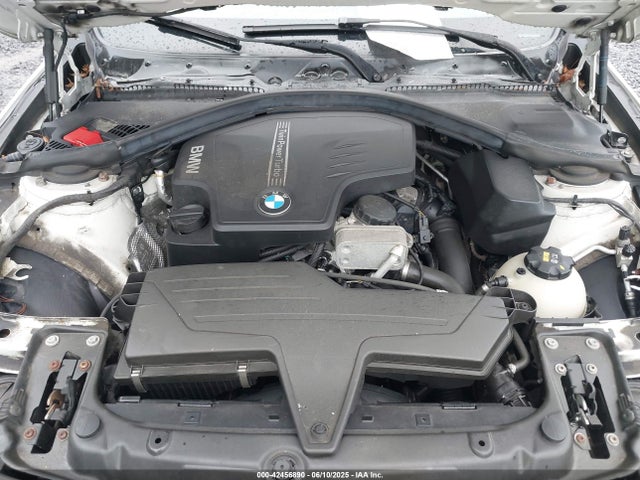 WBA3C3C53EK200294 BMW 320i Xdrive